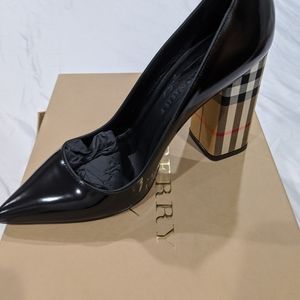 Burberry NIB Heels